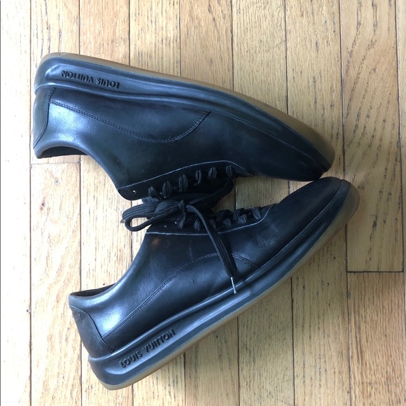 Authentic Louis Vuitton Men’s size 10 - Picture 1 of 5